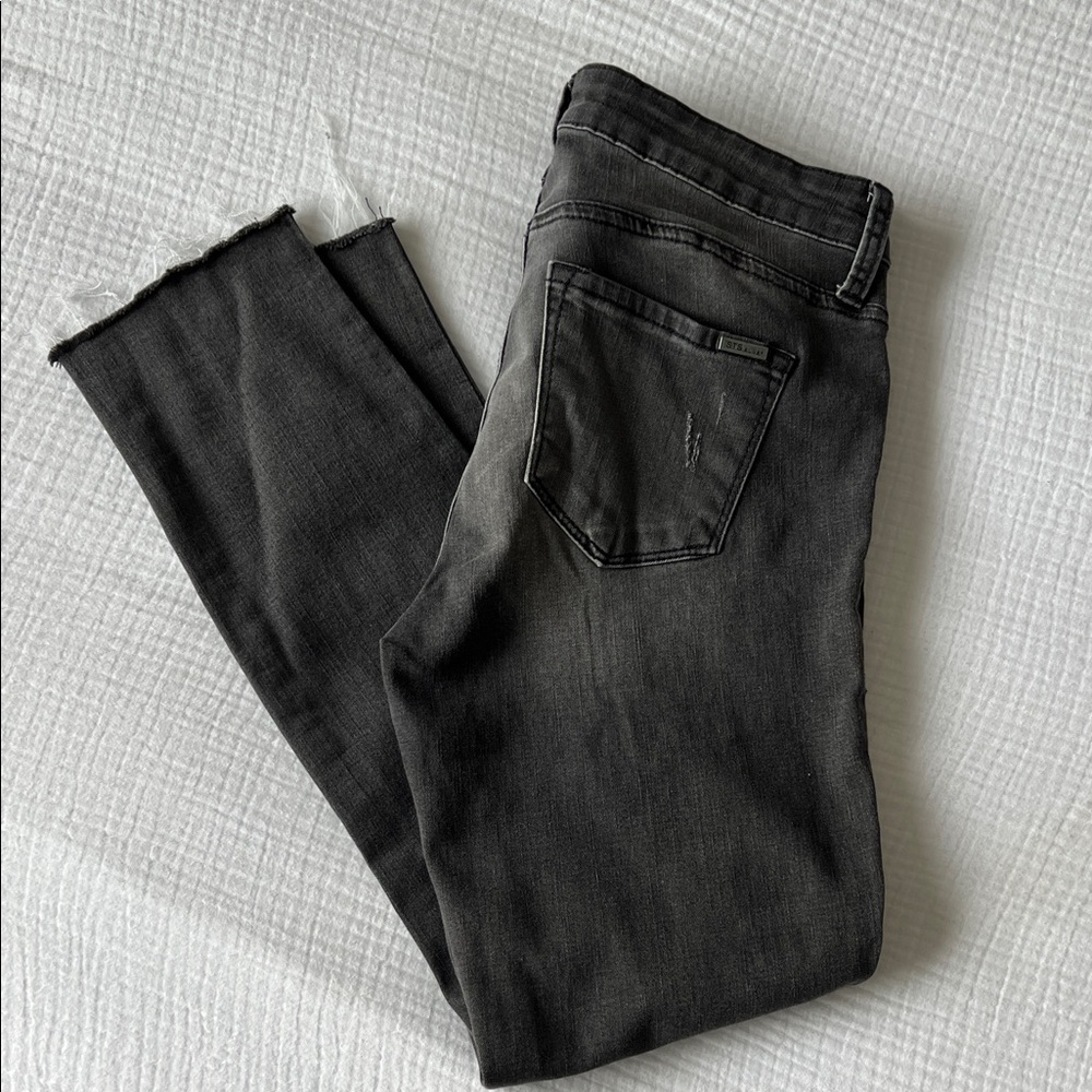 NWOT* • STS Blue Emma Distressed Denim Crop • Size 28 👖*one FLAW (please read) - Picture 7 of 15